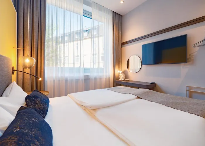 Hotel Hiamo Hamburg-bergedorf 4*